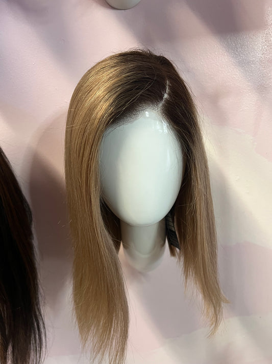 Ombré blonde bob